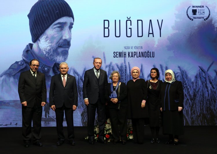 Cumhurbaşkanı Erdoğan Buğday filminin galasına ev sahipliği yaptı 11