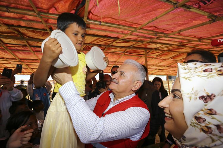 Başbakan Yıldırım'dan Arakanlı müslümanlara ziyaret 8