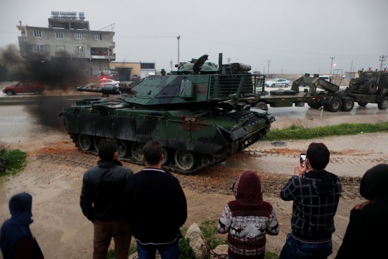 Türk tankları Reyhanlı'da 3