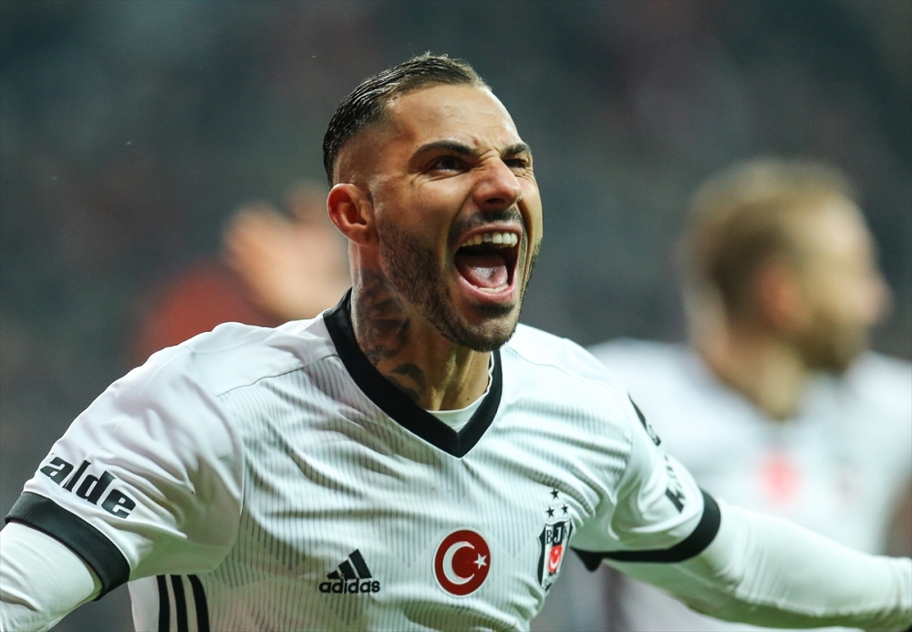 Beşiktaş-Fenerbahçe derbisinden kareler 1