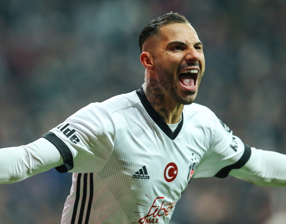 Beşiktaş-Fenerbahçe derbisinden kareler 2
