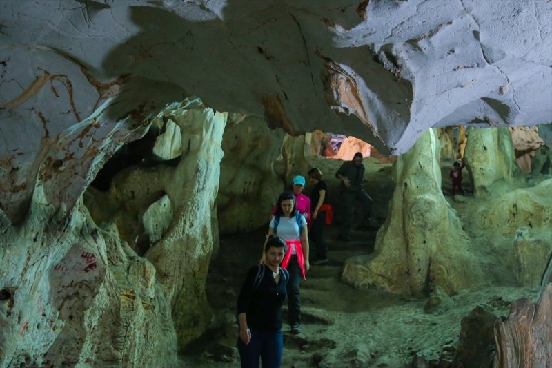 500 bin yıl öncesine ışık tutan mağara: Karain 2