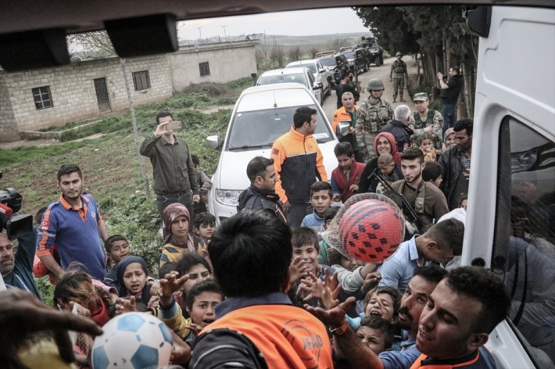 Türkiye'den terörden arındırılmış bölgelere yardım 5