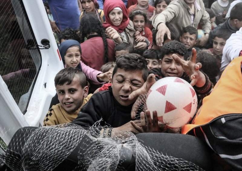 Türkiye'den terörden arındırılmış bölgelere yardım 8