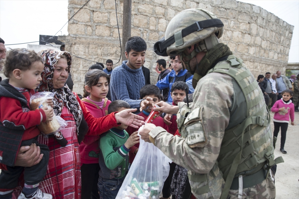 Afrin'de Mehmetçiğe sevgi gösterisi 5