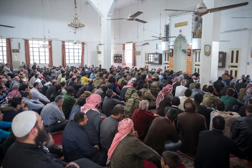 YPG'den temizlenen Afrin'de ilk Cuma namazı 13