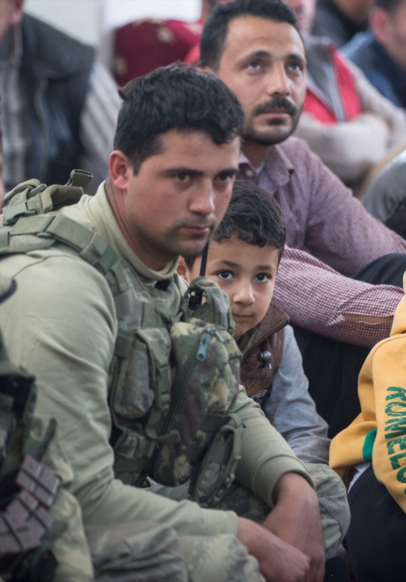 YPG'den temizlenen Afrin'de ilk Cuma namazı 4