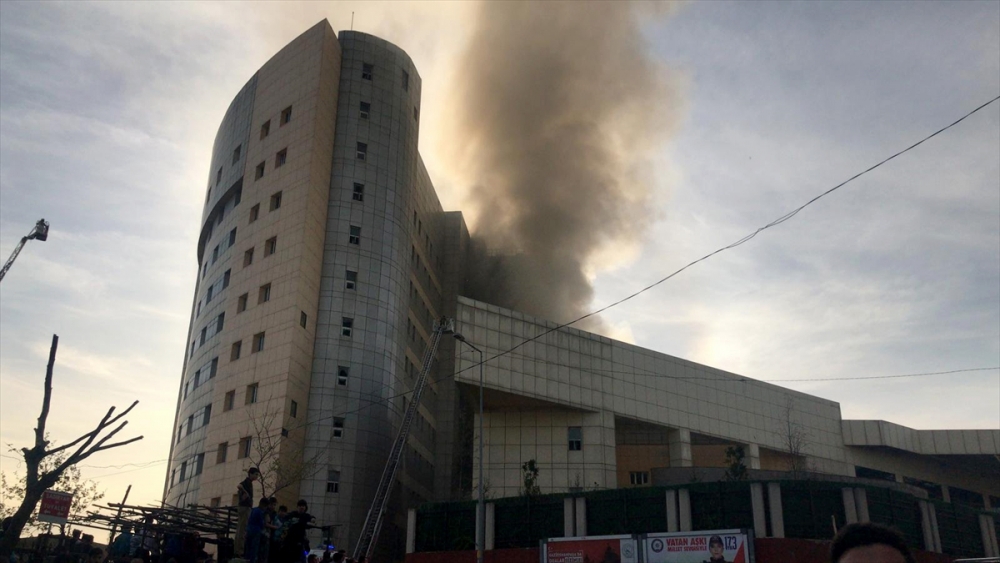 Taksim Eğitim ve Araştırma Hastanesi'nde yangın 6