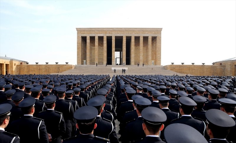 Türk Polis Teşkilatı Anıtkabir'de 1