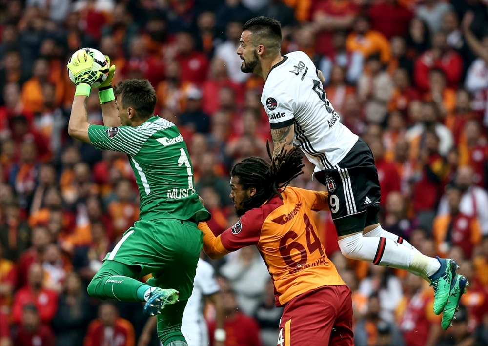 Galatasaray Beşiktaş maçında kareler 9