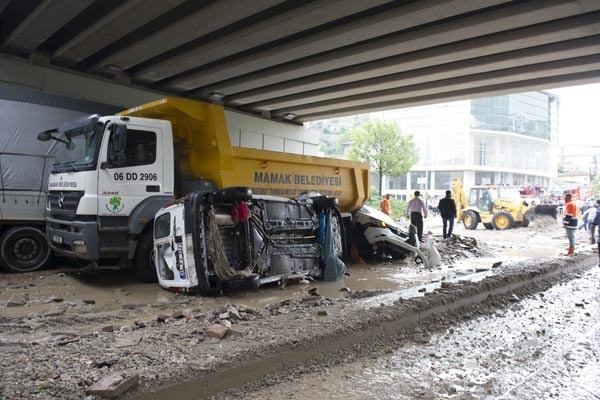 Ankara'da sel felaketi! 15