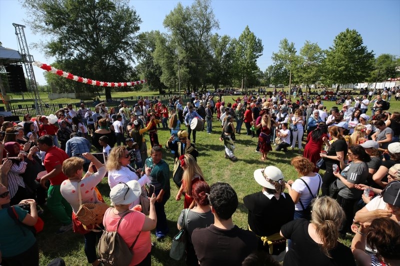 Edirne Hıdırellez şenliklerinde dev ateş yakıldı 14