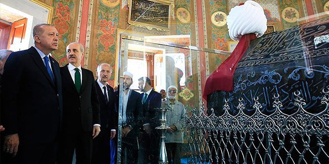 Erdoğan, Fatih Sultan Mehmet'in türbesini açtı