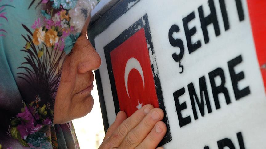 Türkiye  Demokrasi şehitlerini anıyor 1