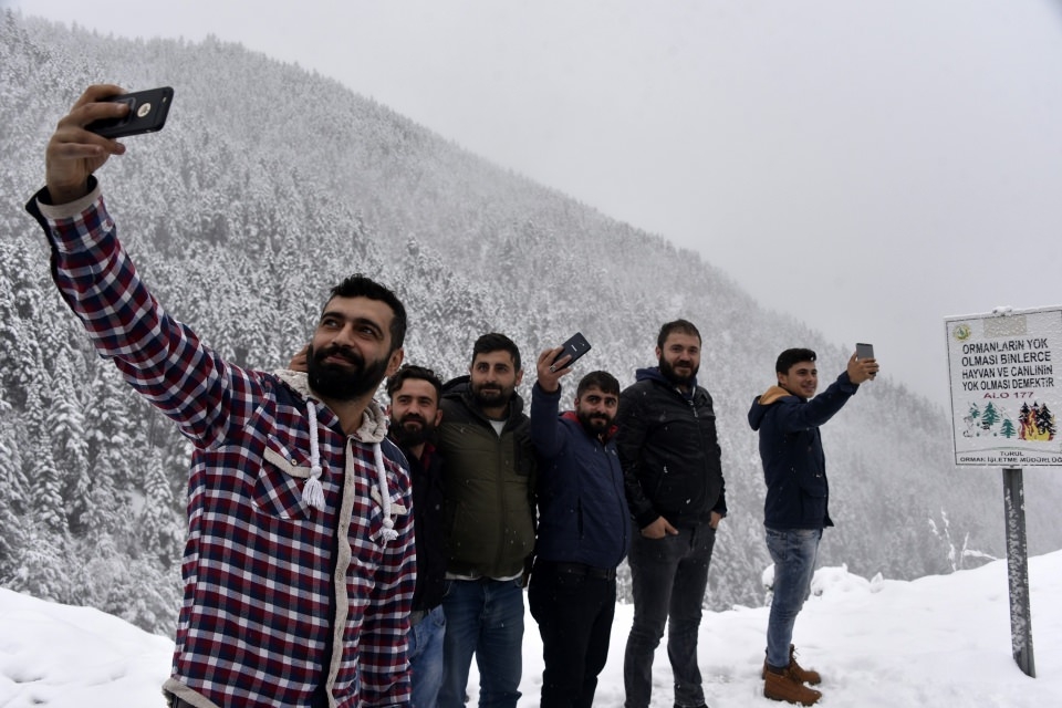 Zigana Dağı'nda muhteşem görüntü!Mevsimin ilk karı... 10