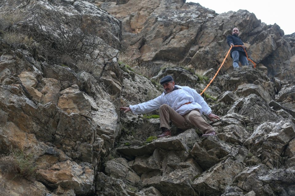Kayadan çıkıyor! Sofraların vazgeçilmezi... 11
