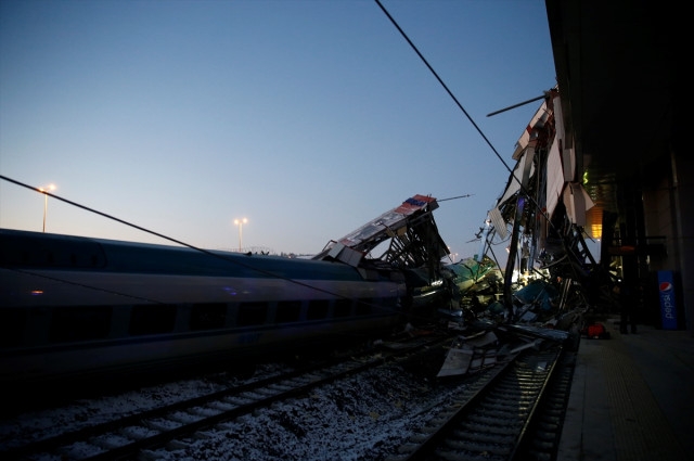 Ankara'da Yüksek Hızlı Tren kaza yaptı! 11