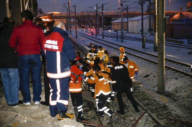 Ankara'da Yüksek Hızlı Tren kaza yaptı! 24