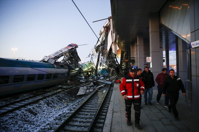 Ankara'da Yüksek Hızlı Tren kaza yaptı! 29