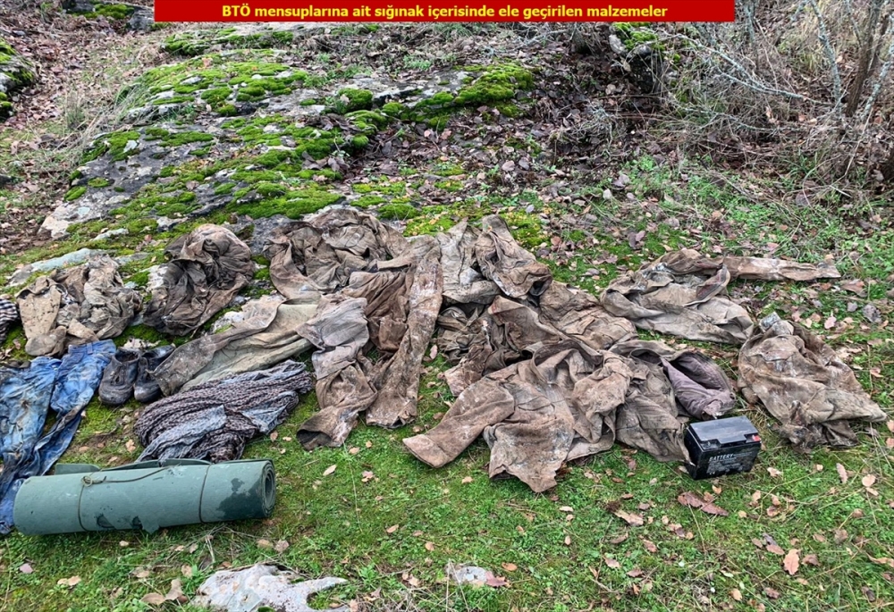 PKK'lı teröristlerin barındığı yerler imha edildi! 14