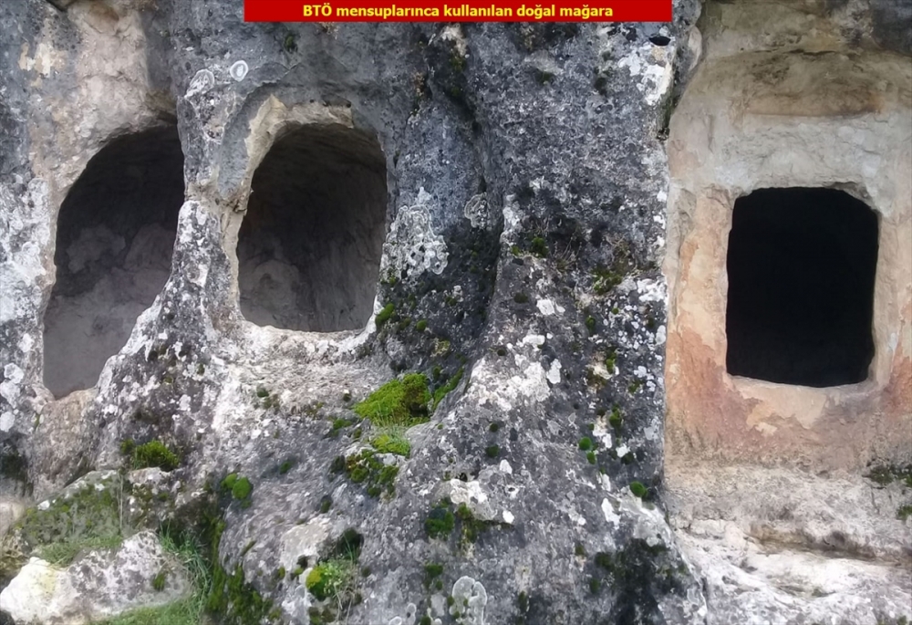 PKK'lı teröristlerin barındığı yerler imha edildi! 8