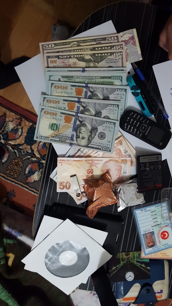 Bursa'da FETÖ'nün hücre evlerine operasyon: 22 gözaltı 2