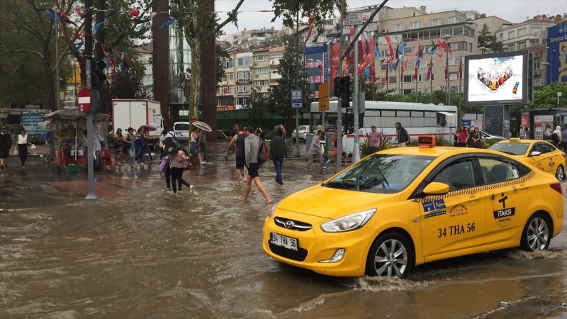 İstanbul'dan yağmur manzaraları... 23