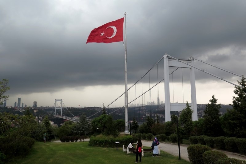 İstanbul'dan yağmur manzaraları... 24
