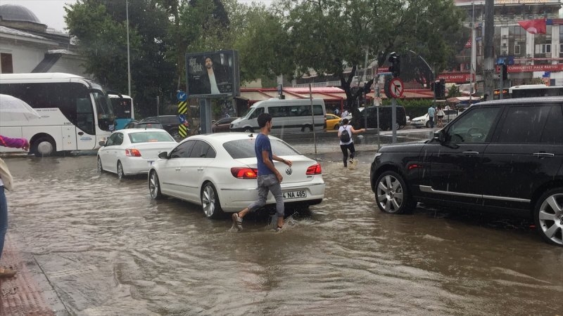 İstanbul'dan yağmur manzaraları... 27