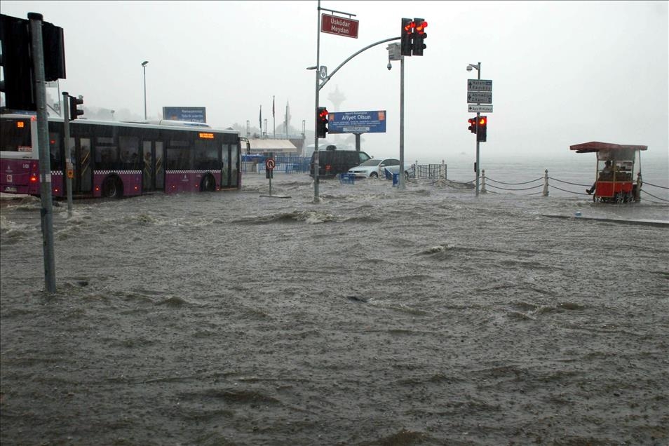 İstanbul'dan yağmur manzaraları... 38
