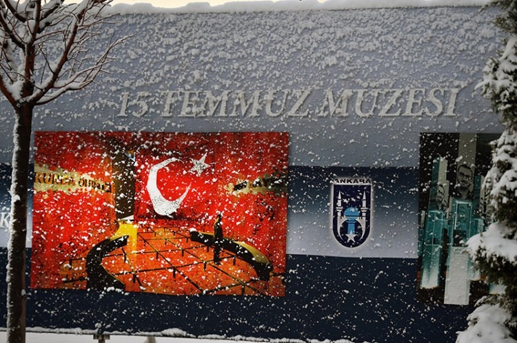 Cumhurbaşkanlığı Külliyesi beyaza büründü! 5