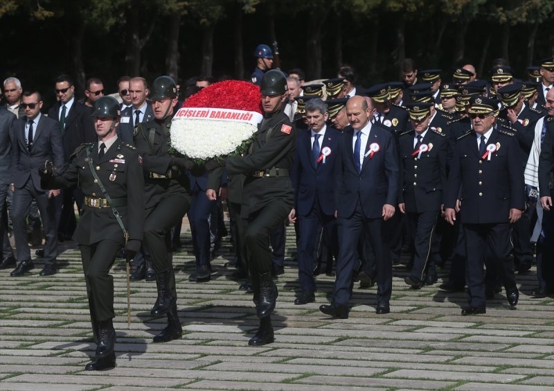 Türk Polis Teşkilatı Anıtkabir'i ziyaret etti 13