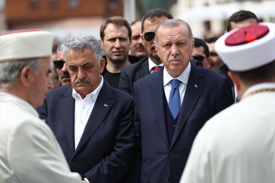 Beraber omuz verdiler! Hayati Yazıcı'nın acı günü... 9