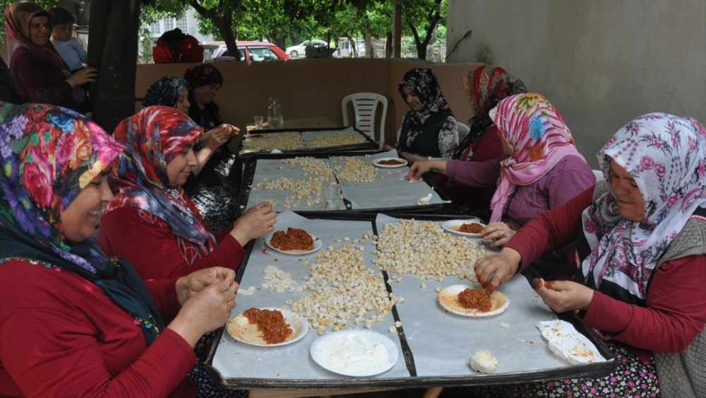 Ramazan lezzetlerini imece usulü hazırlıyorlar! 13