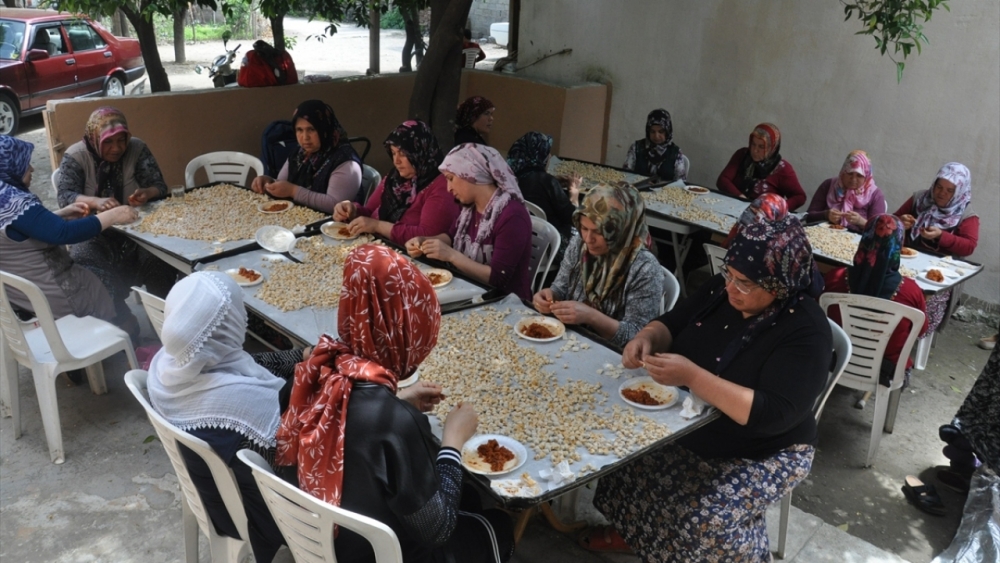 Ramazan lezzetlerini imece usulü hazırlıyorlar! 15