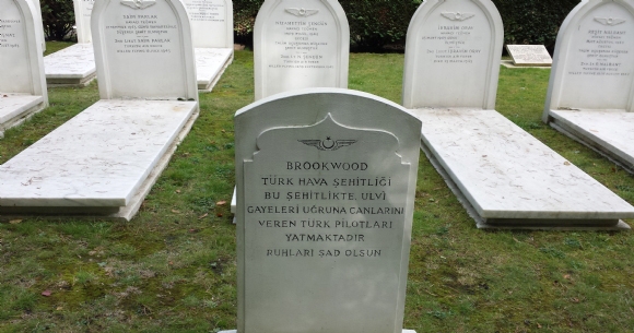 Şehitlerimizi gurbet topraklarına emanet bıraktık 13