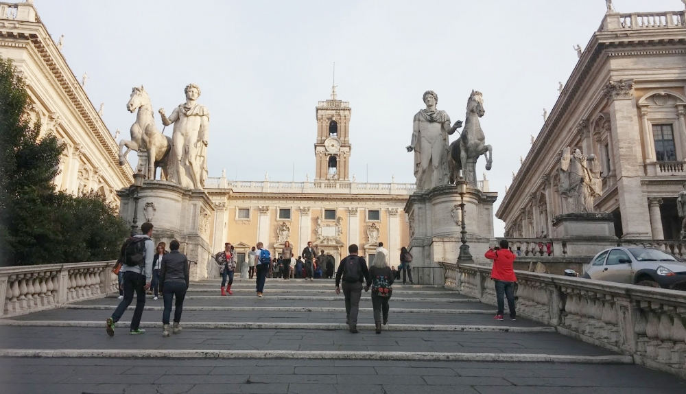 Küçük bir köyden büyük bir medeniyete dönüşen şehir: Roma 13