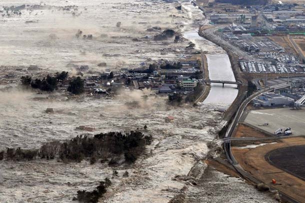Doğanın karşı konulmaz hali Tsunami 10