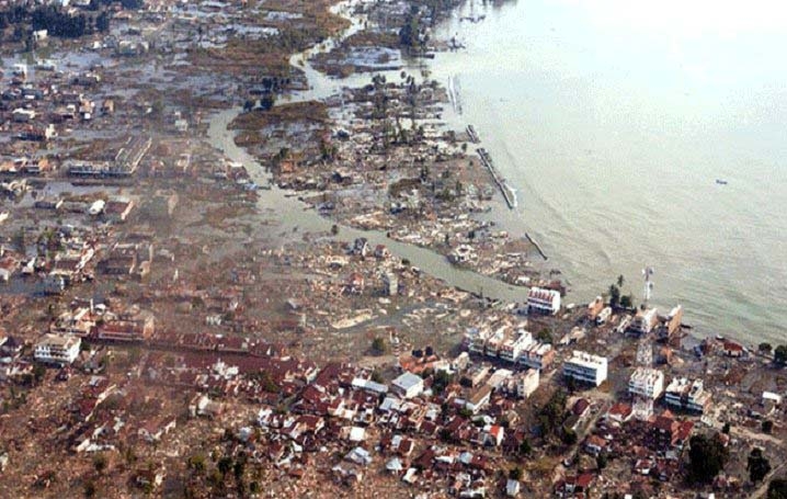 Doğanın karşı konulmaz hali Tsunami 9