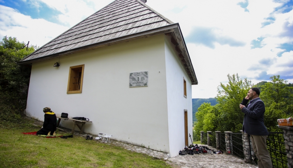 Dağların zirvesinde ulu bir cami Kuşlat 6