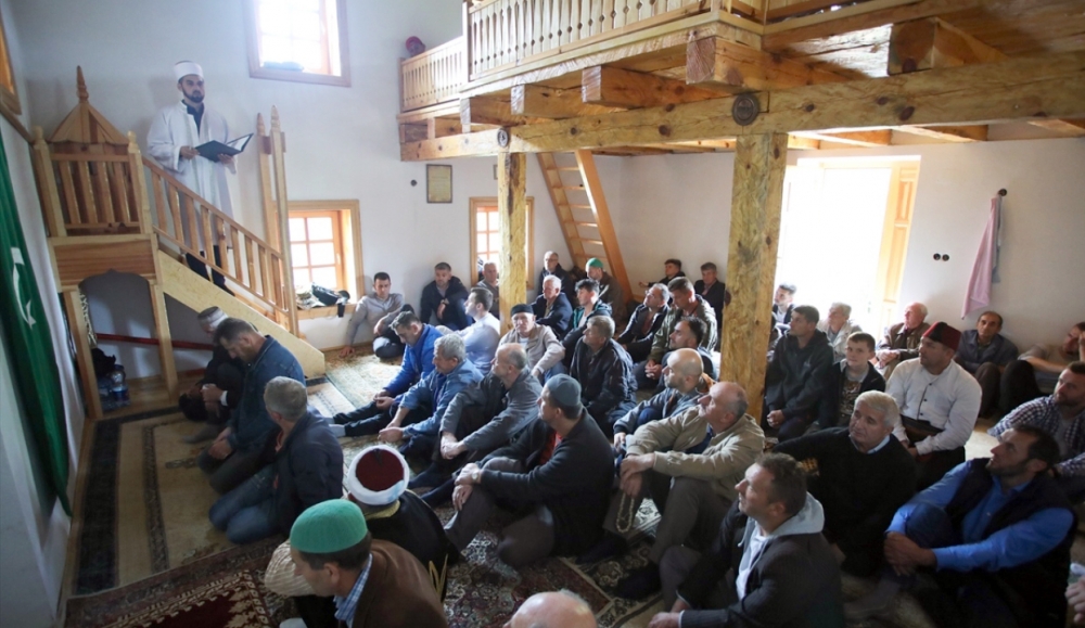 Dağların zirvesinde ulu bir cami Kuşlat 7