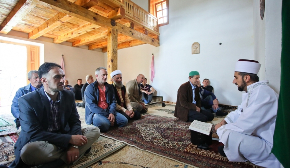 Dağların zirvesinde ulu bir cami Kuşlat 8