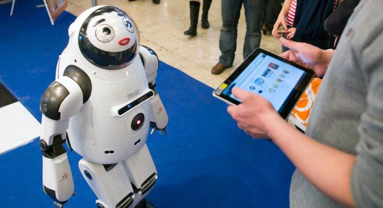 Robotlar insanların yerine çalışmaya başladı 9