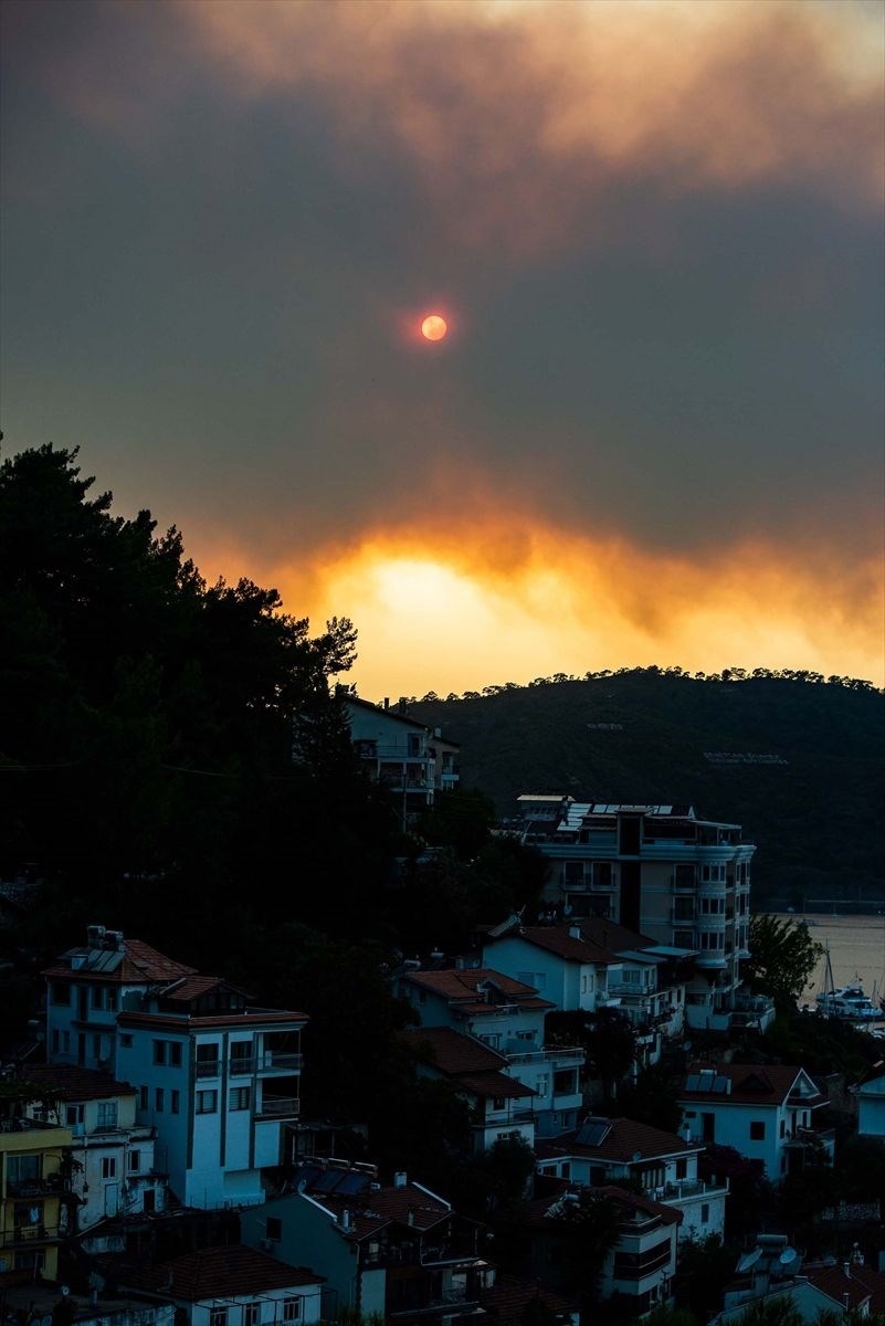 Muğla'daki orman yangını! 18 saat sonra kontrol altına alındı 24