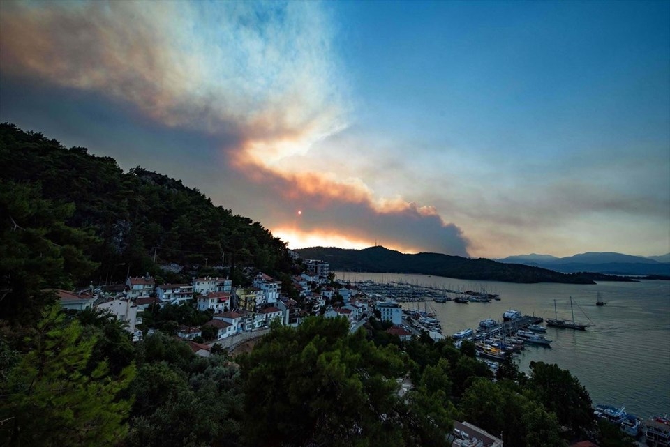 Muğla'daki orman yangını! 18 saat sonra kontrol altına alındı 35