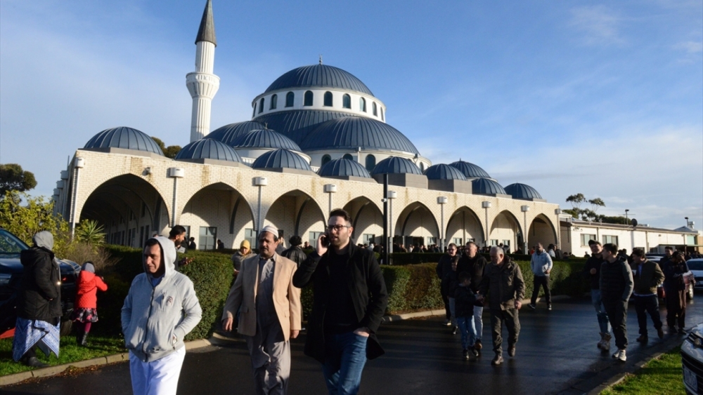 Türkiye'nin ve dünyanın dört bir yanında bayram namazı 18