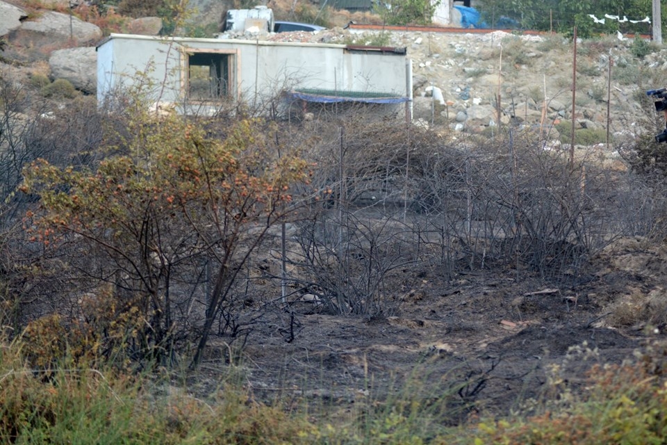 Marmara Adası'nda yangının ardından kalan kareler 3