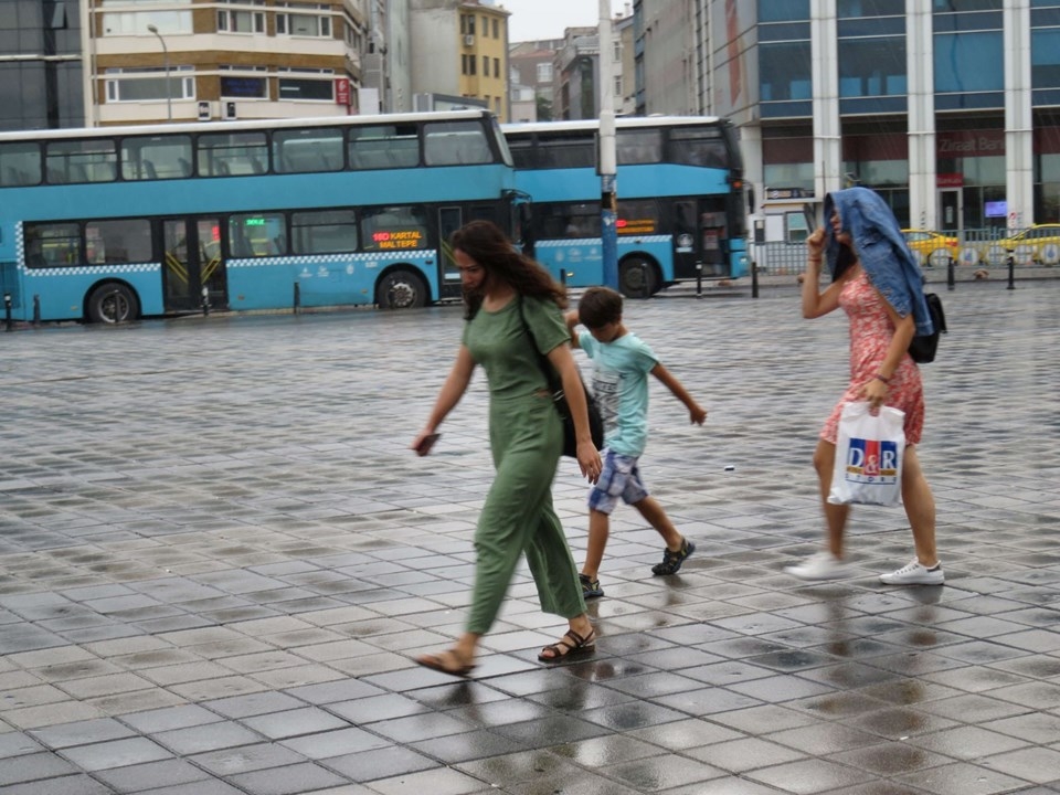 İstanbul'dan sağanak manzaraları! 7