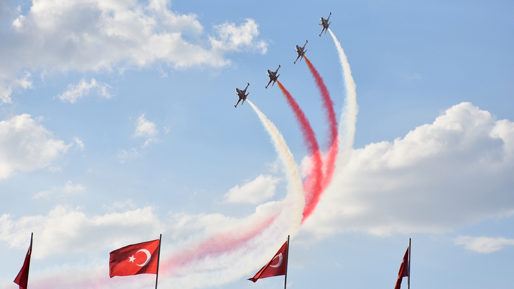 Türk Yıldızları "Büyük Taarruz" için havalandı 29