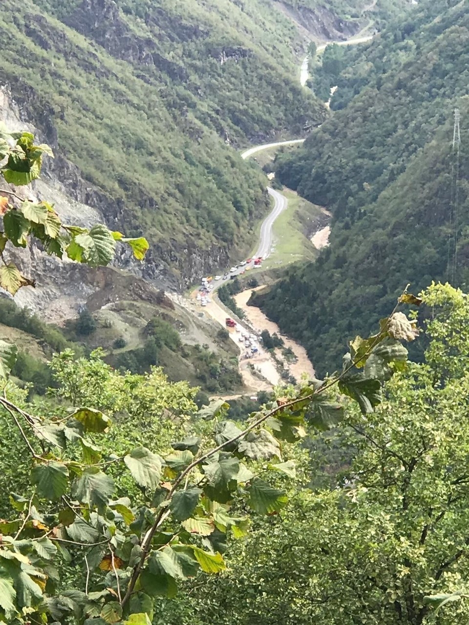 Şiddetli yağış  Trabzon'da hasara yol açtı 8